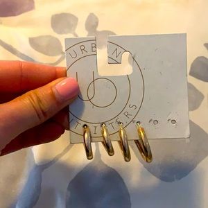 Urban outfitter gold hoop earrings